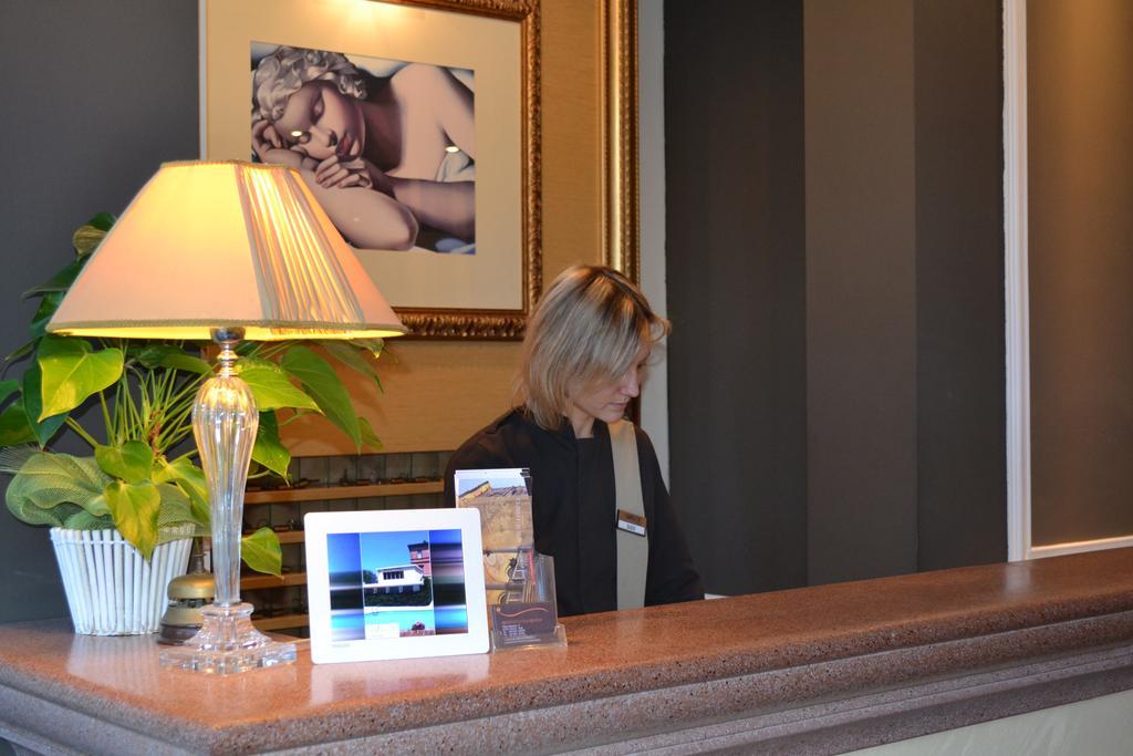 Villa Adriatica Ambienthotels Ρίμινι Εξωτερικό φωτογραφία